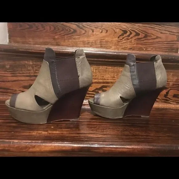 Stylish wedge shoes    - Picture 2 of 4